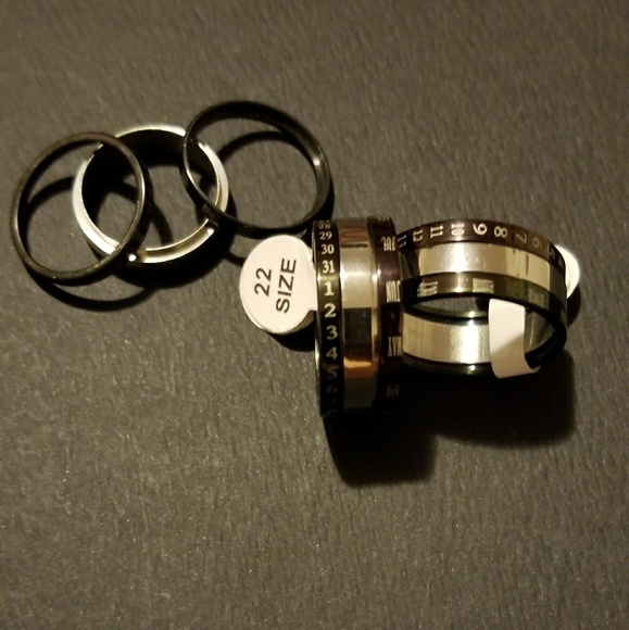 Other - BLACK / SILVER STAINLESS STEEL CALENDAR RINGS